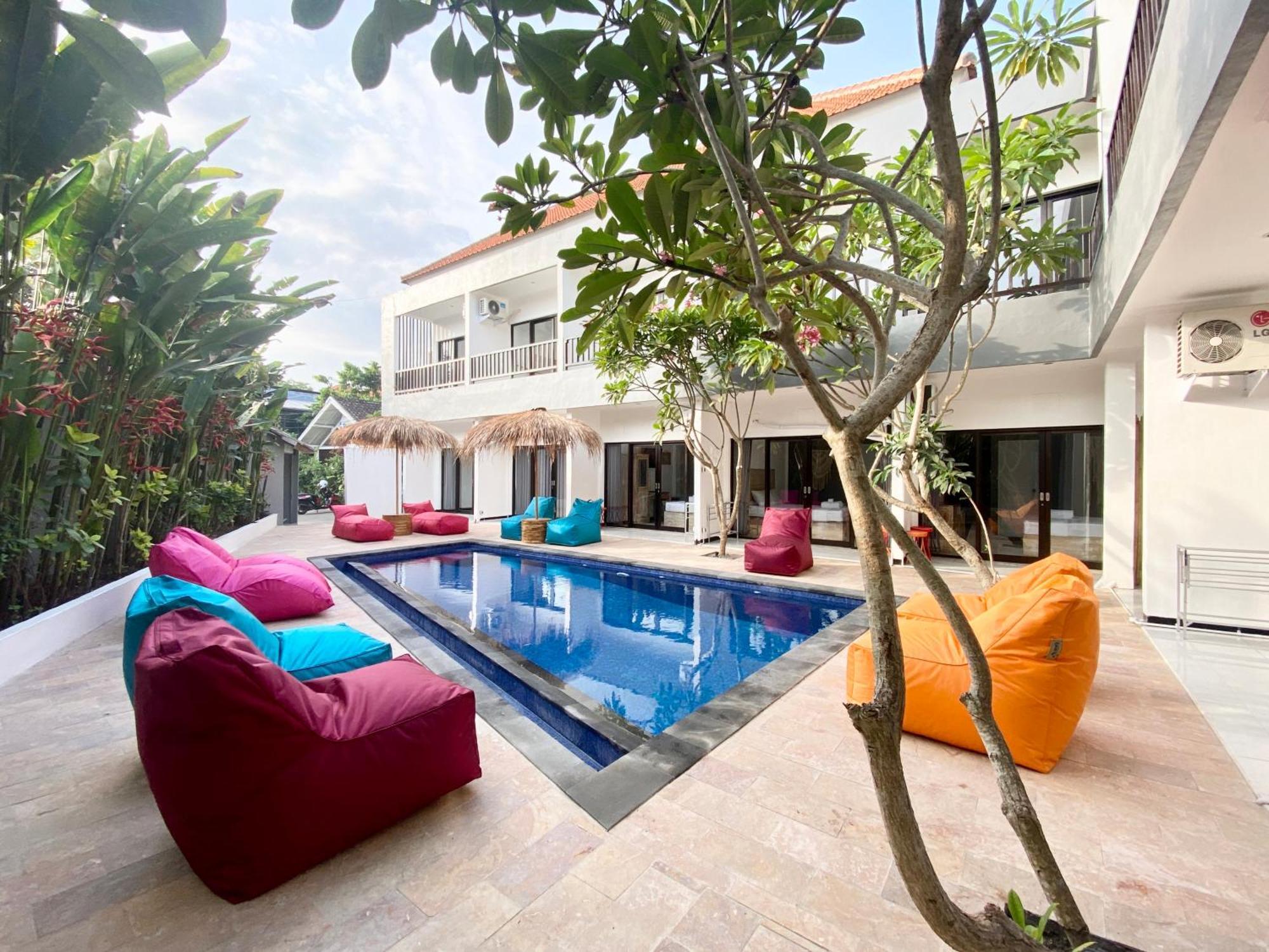 Summer Of Surf Hostel Uluwatu 웅아산 외부 사진