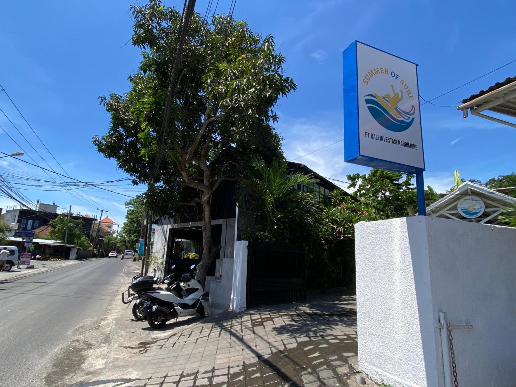 Summer Of Surf Hostel Uluwatu 웅아산 외부 사진