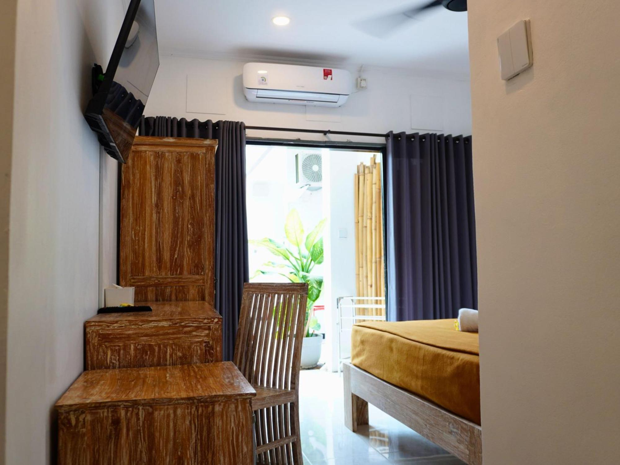 Summer Of Surf Hostel Uluwatu 웅아산 외부 사진