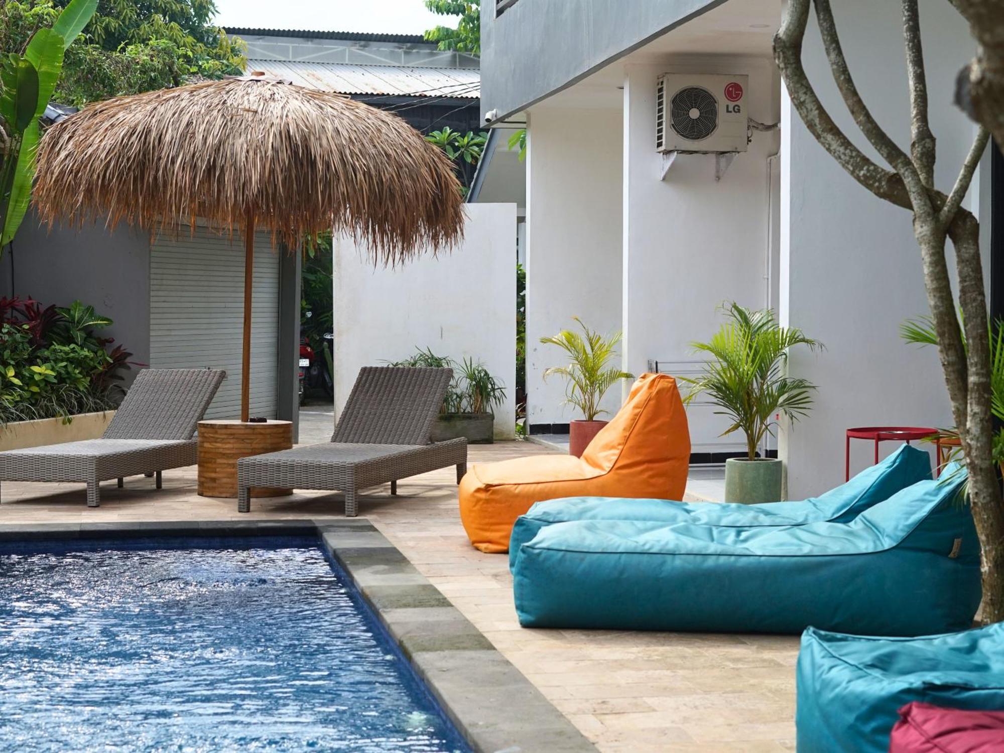 Summer Of Surf Hostel Uluwatu 웅아산 외부 사진