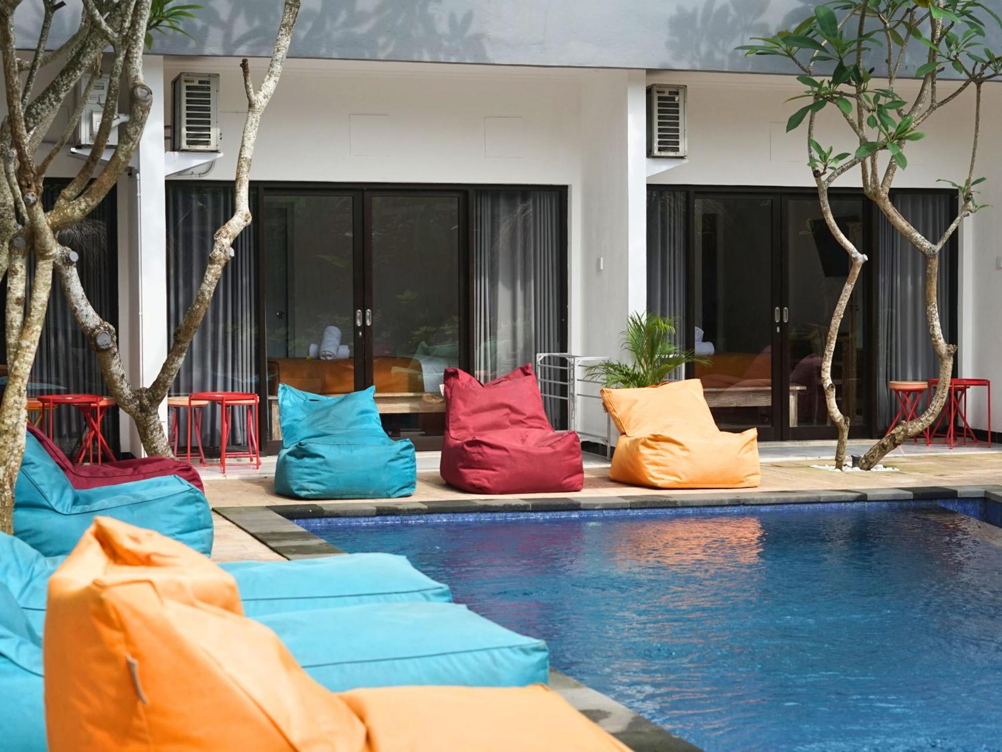 Summer Of Surf Hostel Uluwatu 웅아산 외부 사진